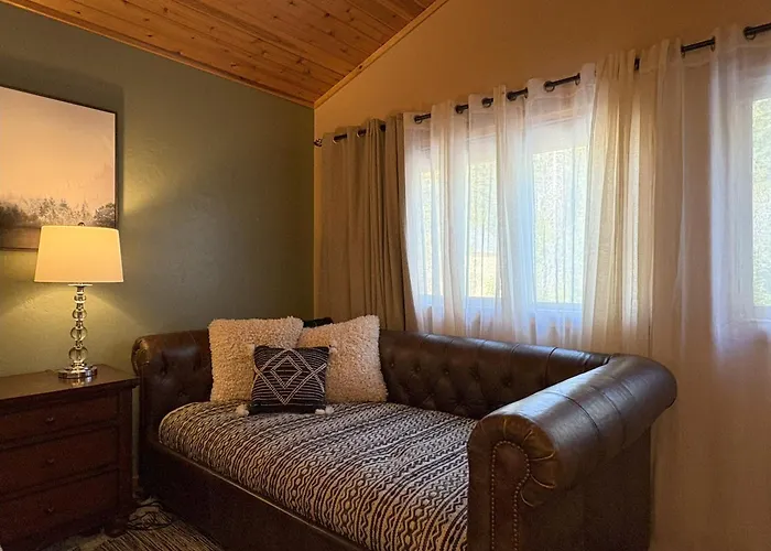 Lily Of The Valley - Big Wall, Yosemite Day Use Reservations, Breakfast, Forest View And Wifi
