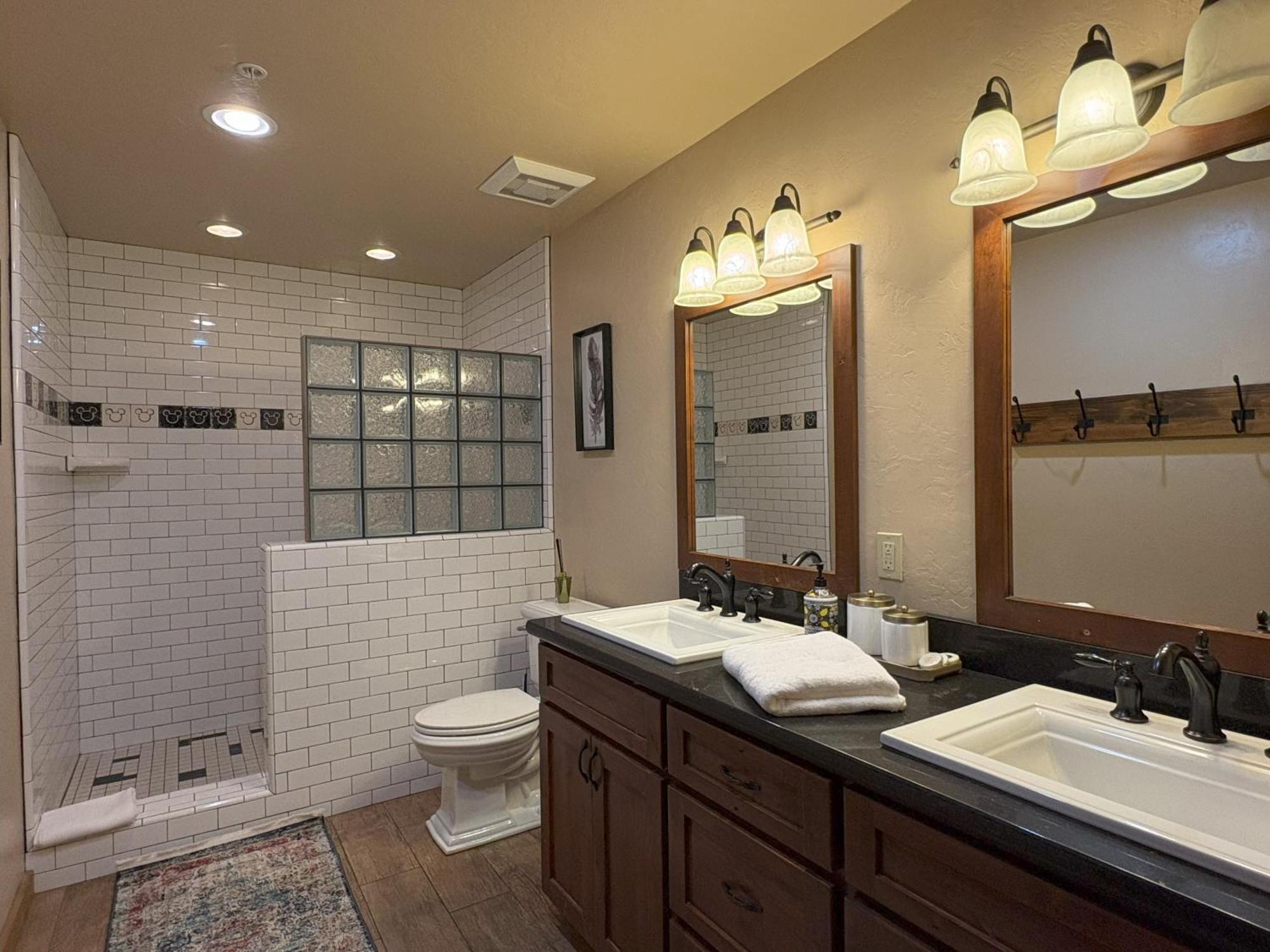 Lily Of The Valley - Big Wall, Yosemite Day Use Reservations, Breakfast, Forest View And Wifi